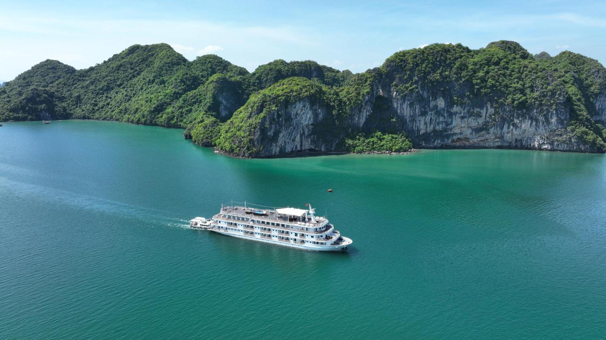 Paradise Grand Cruise - Lan Ha Bay Ha Long Dış mekan fotoğraf