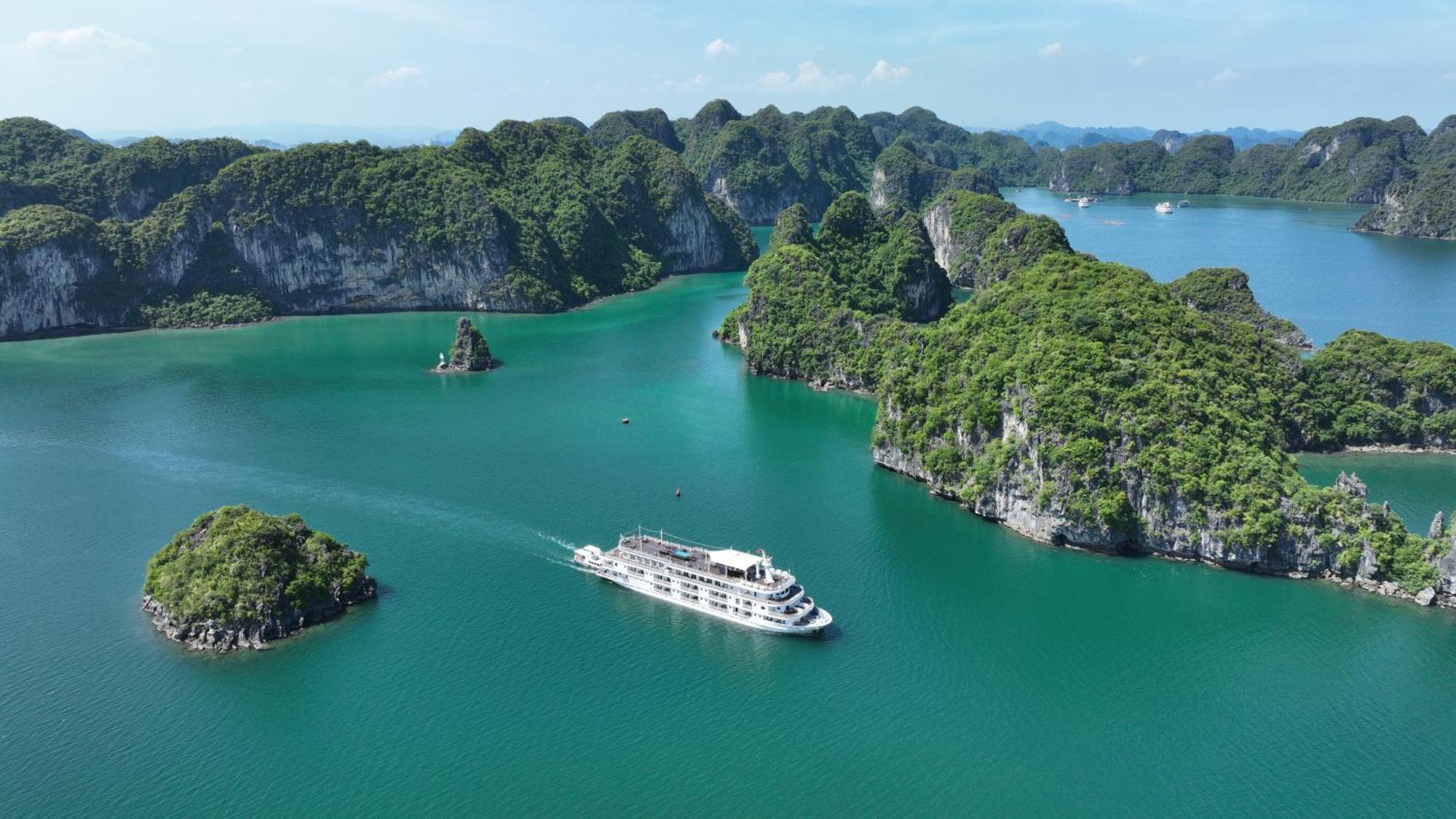 Paradise Grand Cruise - Lan Ha Bay Ha Long Dış mekan fotoğraf