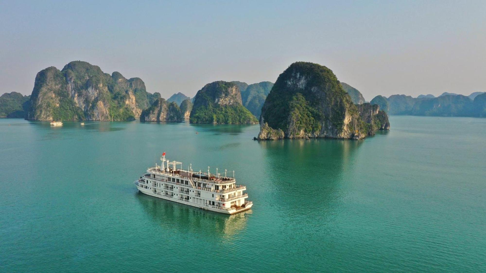 Paradise Grand Cruise - Lan Ha Bay Ha Long Dış mekan fotoğraf