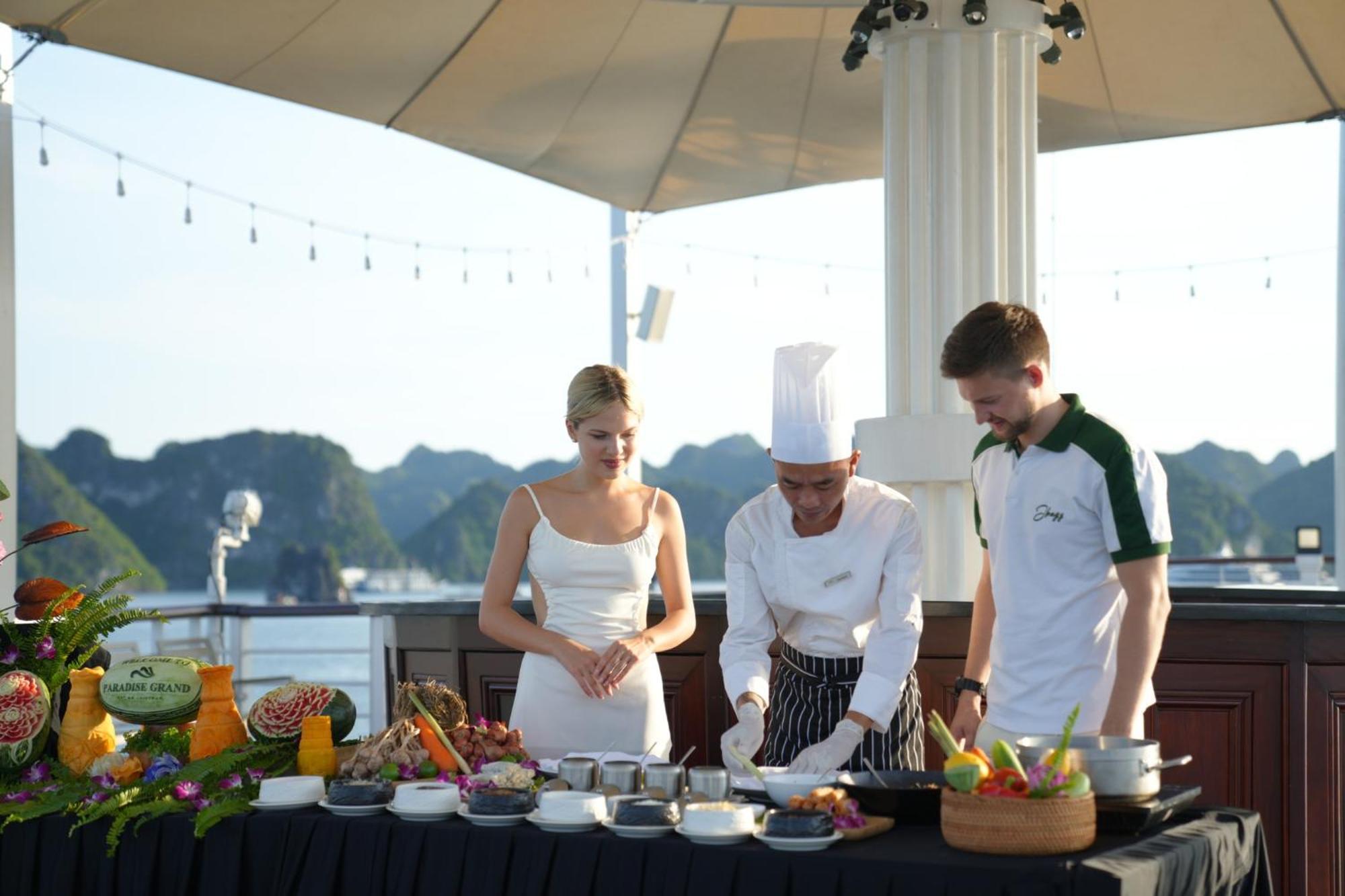 Paradise Grand Cruise - Lan Ha Bay Ha Long Dış mekan fotoğraf